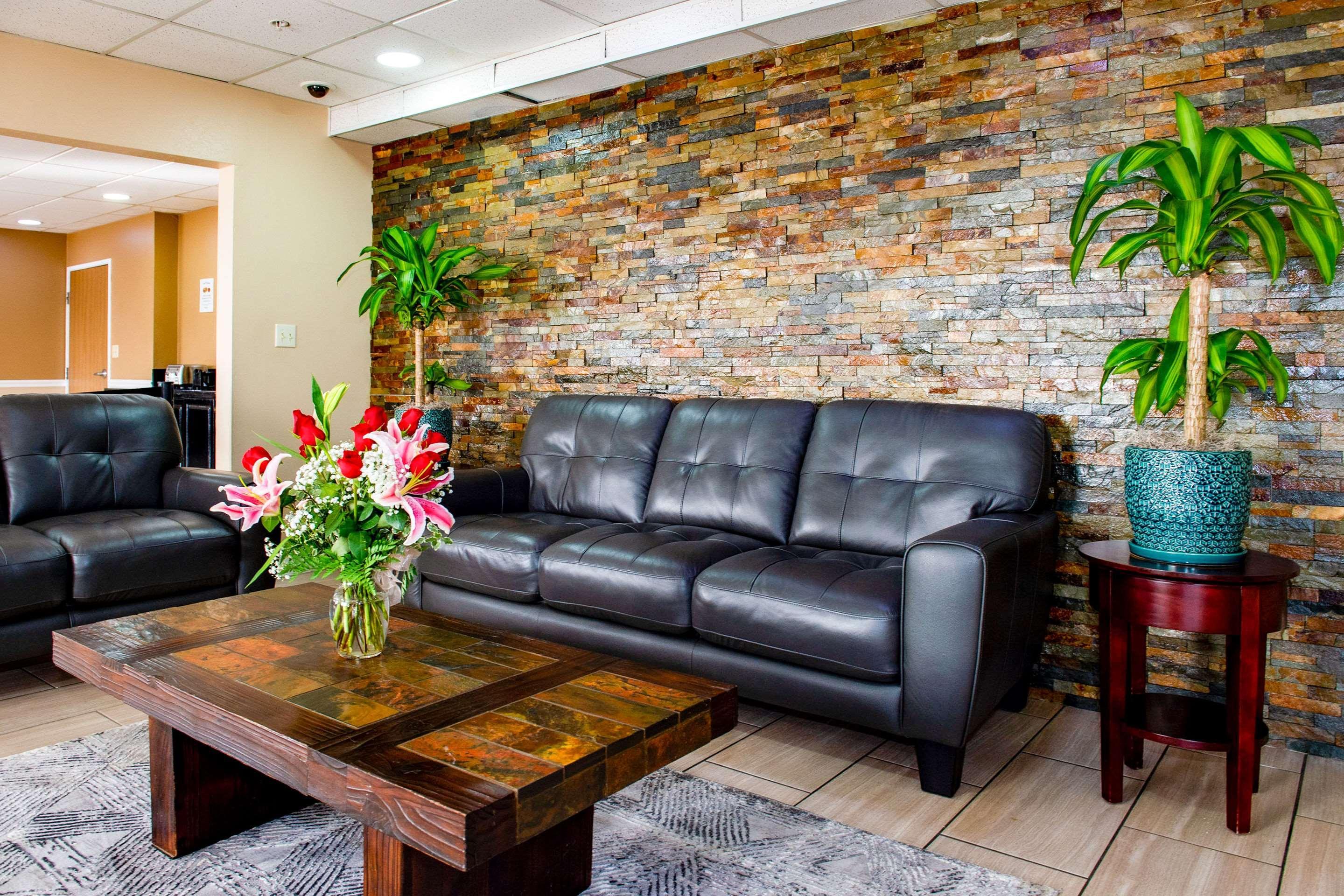 Rodeway Inn Central Colorado Springs Ngoại thất bức ảnh
