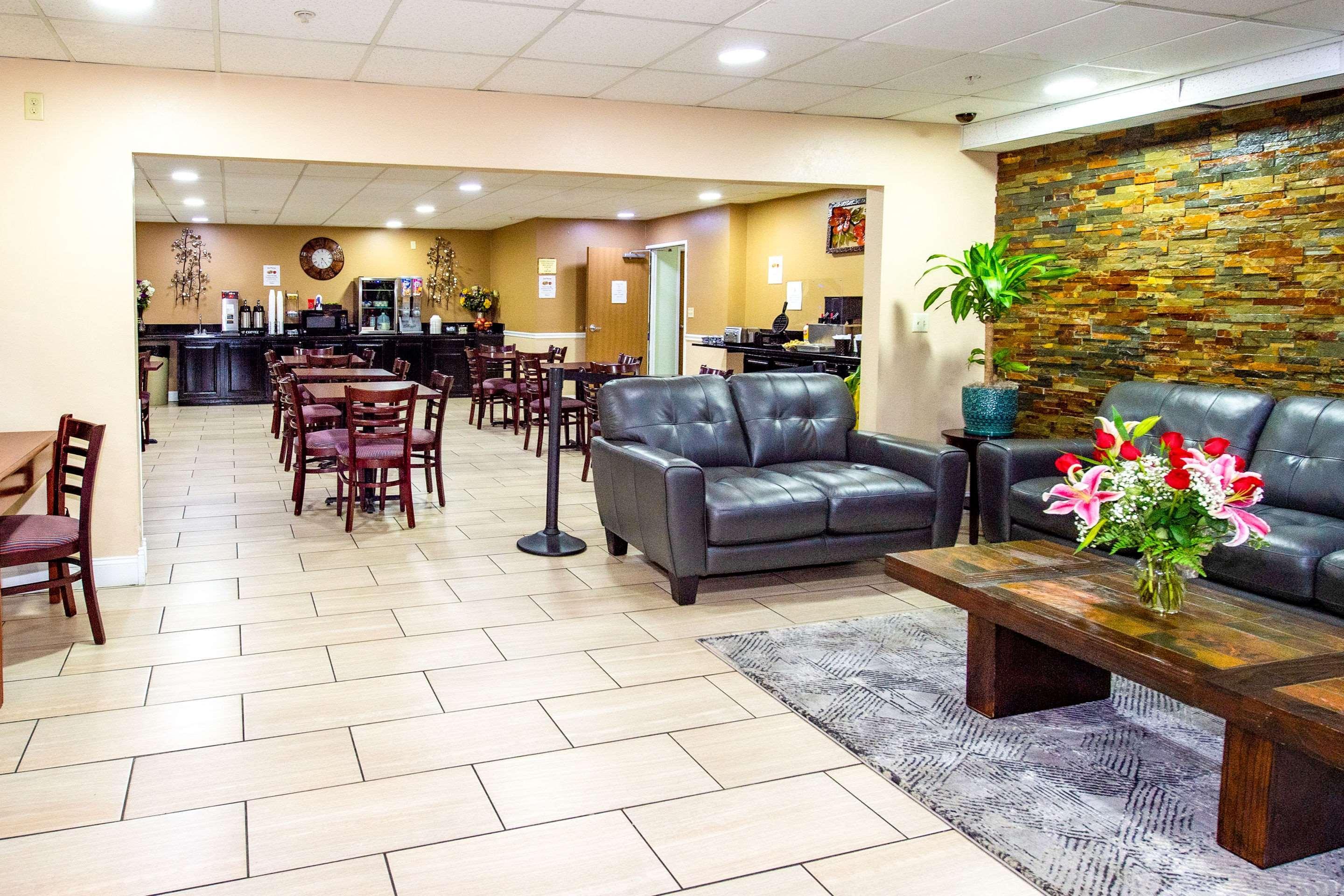 Rodeway Inn Central Colorado Springs Ngoại thất bức ảnh