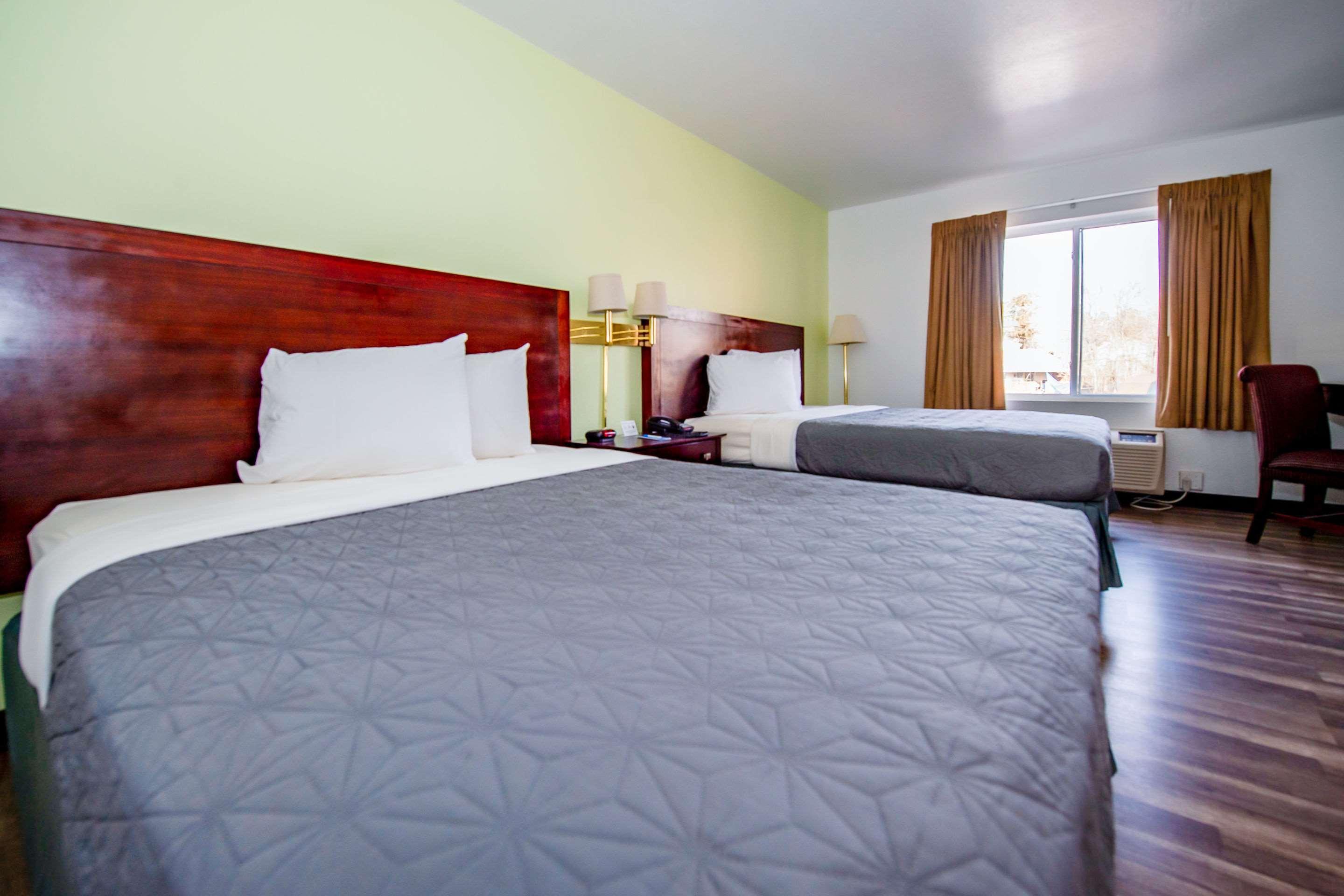 Rodeway Inn Central Colorado Springs Ngoại thất bức ảnh