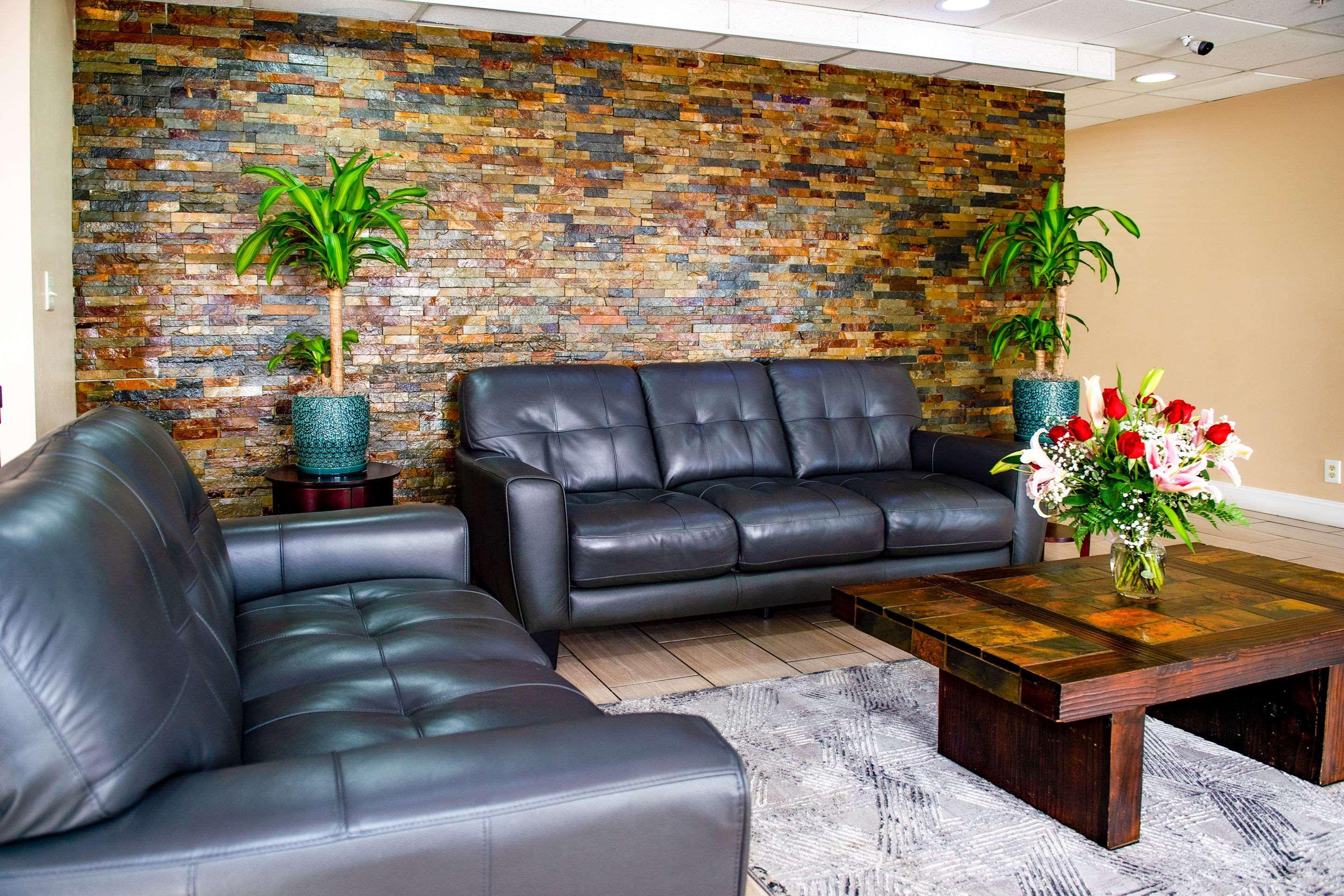 Rodeway Inn Central Colorado Springs Ngoại thất bức ảnh