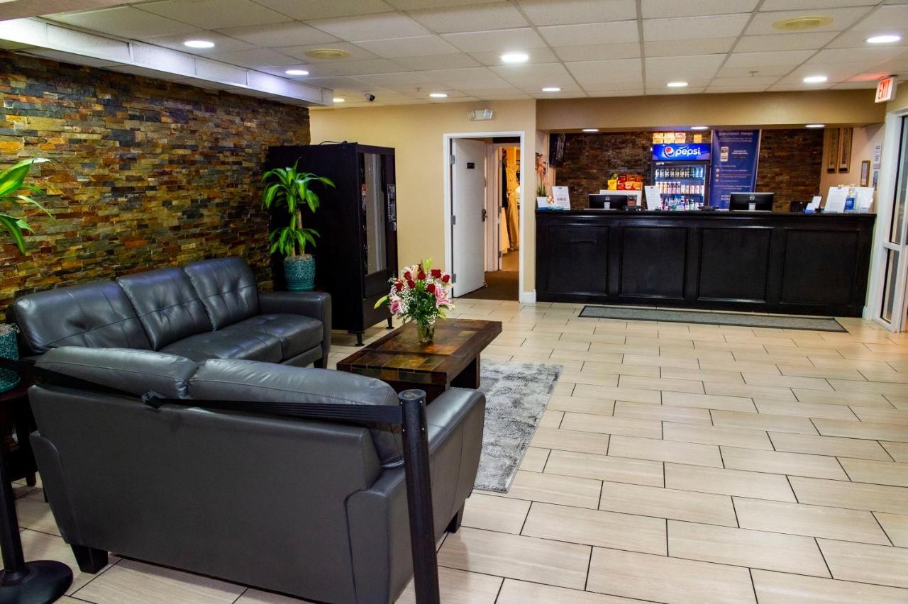 Rodeway Inn Central Colorado Springs Ngoại thất bức ảnh