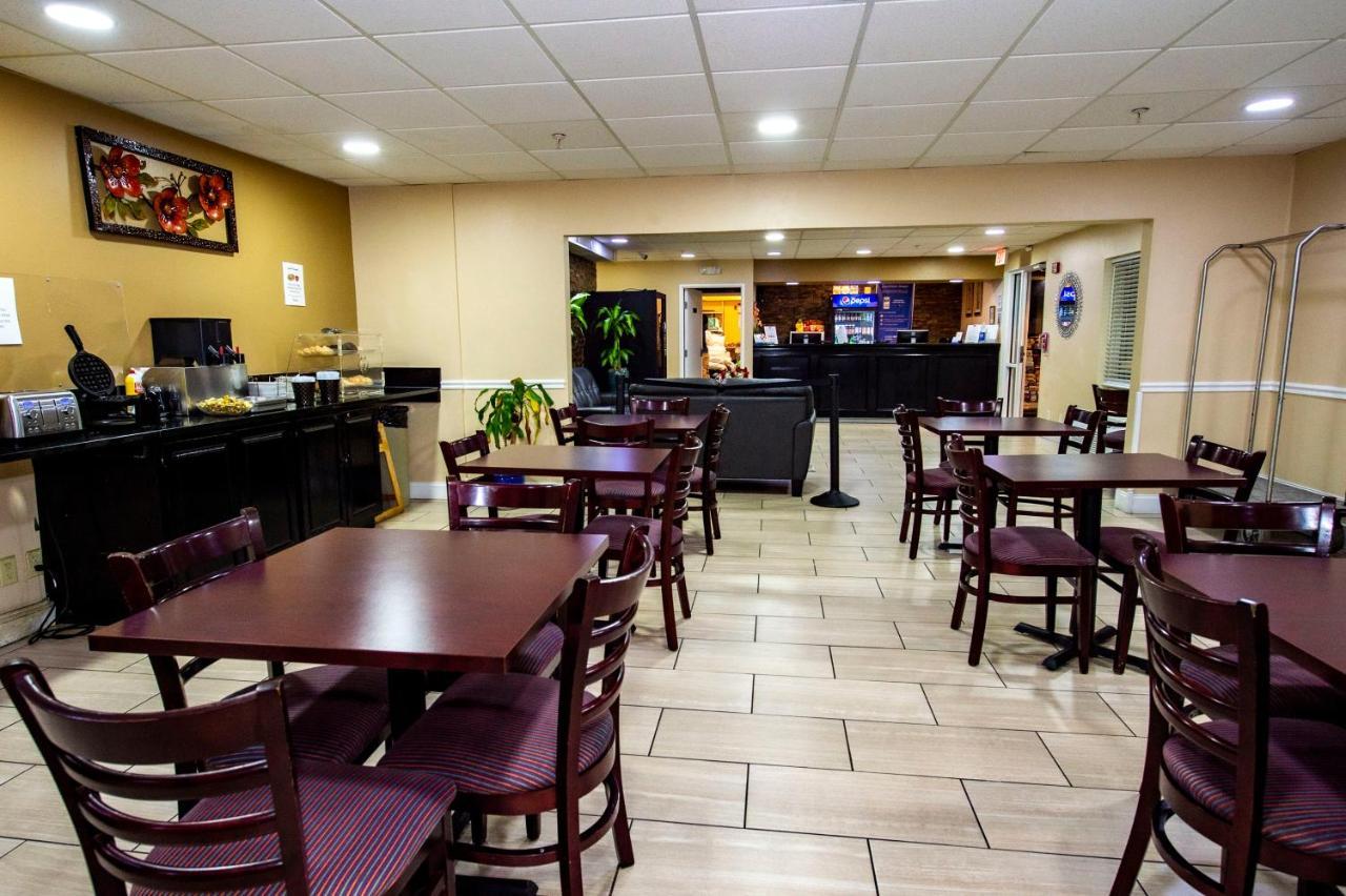 Rodeway Inn Central Colorado Springs Ngoại thất bức ảnh