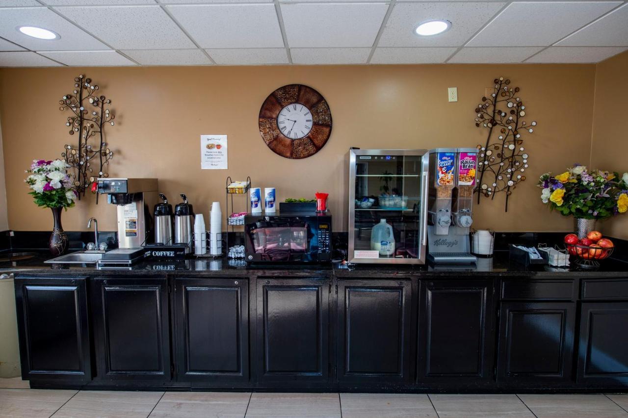 Rodeway Inn Central Colorado Springs Ngoại thất bức ảnh